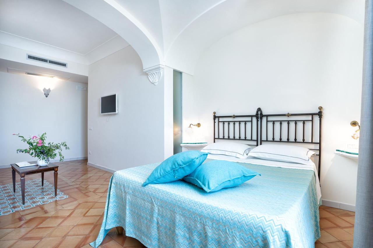 B ＆ B エルコレ ディ アマルフィ Bed & Breakfast エクステリア 写真