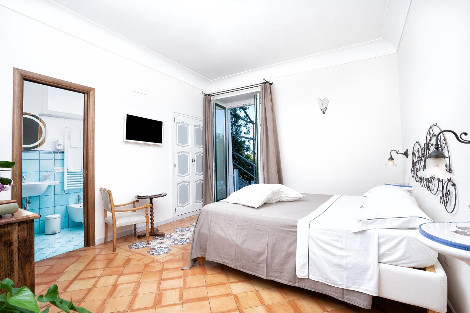 B ＆ B エルコレ ディ アマルフィ Bed & Breakfast エクステリア 写真