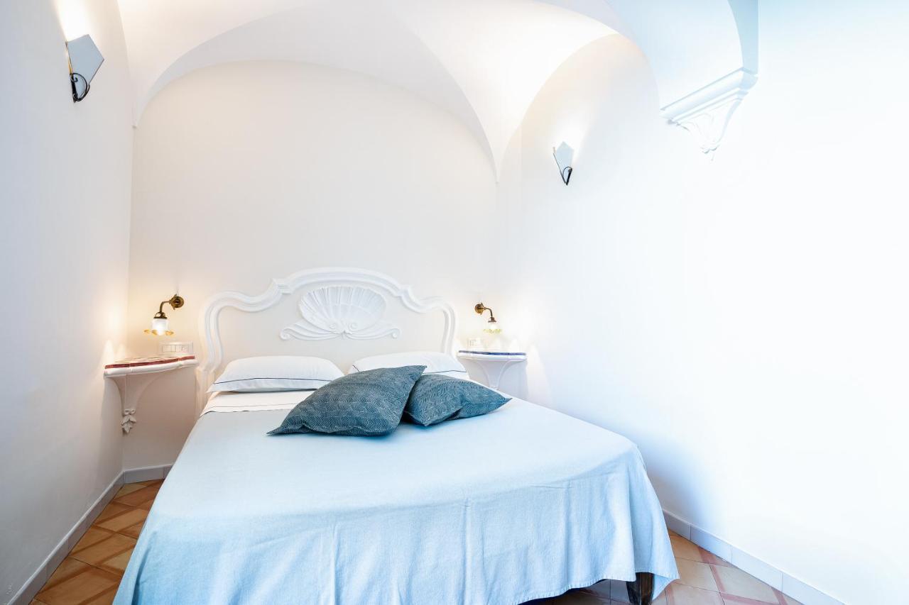B ＆ B エルコレ ディ アマルフィ Bed & Breakfast エクステリア 写真
