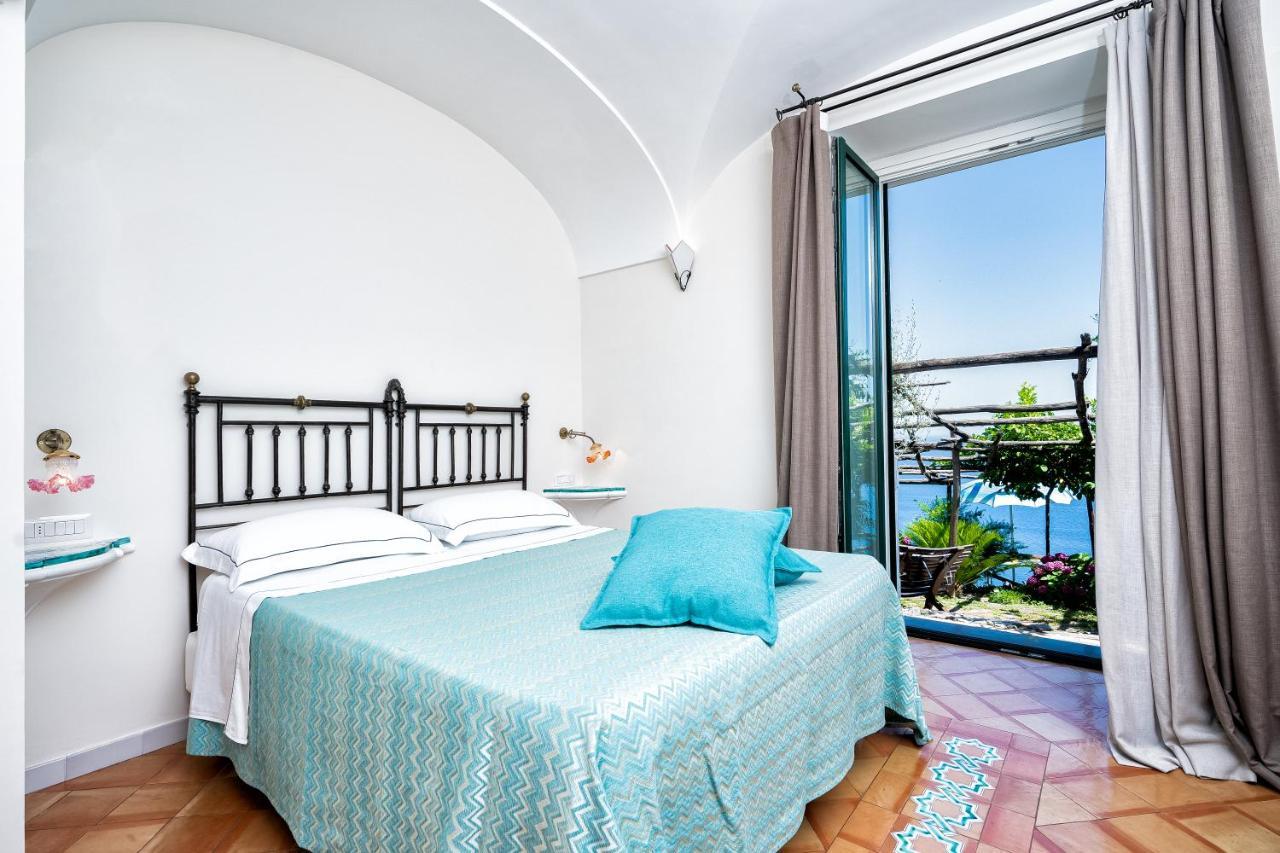 B ＆ B エルコレ ディ アマルフィ Bed & Breakfast エクステリア 写真
